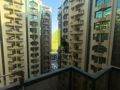 BIG SIZE TWO BEDROOM HALL PLUS 3 WASHROOMS AVAILABLE FOR RENT ONLY IN 40000