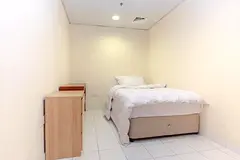 Spacious Room with en-suite bathroom in Marina