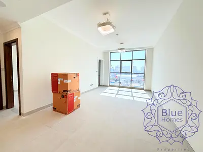 Brand new/ Loundry room / open view