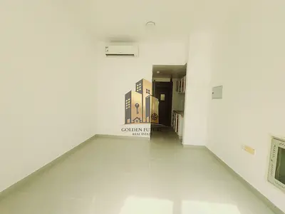 Like brand new studio sprit kitchen// ezy exit to dubai only for faimly //4:6 cheques payment plan //ready to move