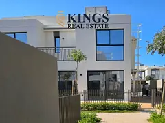 Corner Townhouse | 3Bedroom |Second Row Canal View