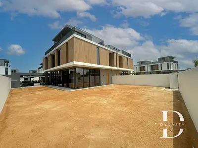 CORNER | LANDSCPAED | VACANT | READY TO MOVE
