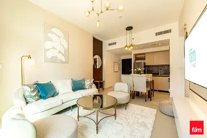 Pool View | Luxury Furnished 1br | Prime Location