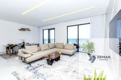 Beachfront Living | Sea Views | Upgraded | Vacant