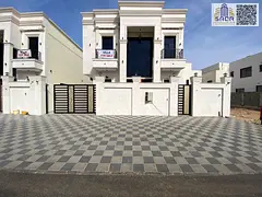 Classic villa for sale, prime location, two floors and a roof, including registration and ownership