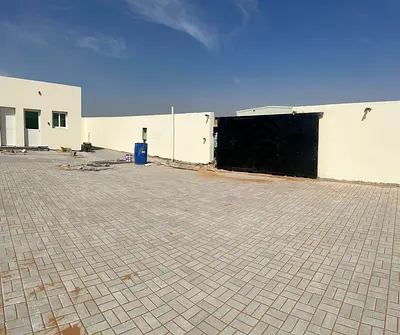 Fully Interlocked Industrial Yard | Easy Access