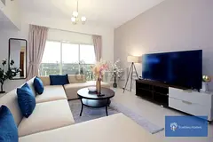 NO COMMISSION!! NEWLY FURNISHED, SPACIOUS APARTMENT
