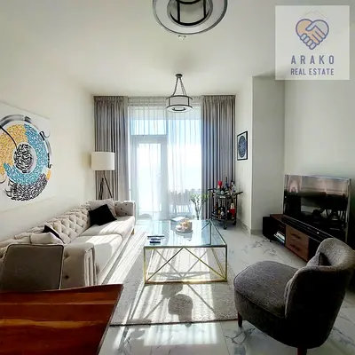 Luxury 1BR | Partial Canal View | Prime Location