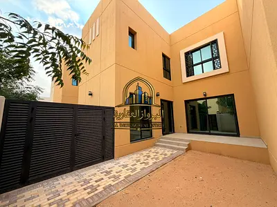 فيلا فاخرة واسعة مكونة من 3 غرف نوم للإيجار في مدينة الشارقة المستدامة