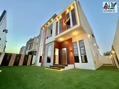 Own a villa with no registration fees, 4 bedrooms, central air conditioning, one minute from Sheikh