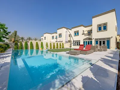 Extended 3 Bed | Resort Style Pool | District 5