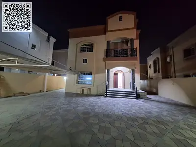 فيلا فاخرة مكونة من خمس غرف نوم متاحة للإيجار في الروضة، عجمان