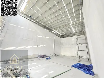 New warehouse on a main street, one flat space, lowest rent.