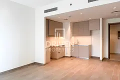 Well Maintained Apt and Ready to Move in