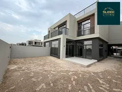 Single row | Middle Unit | Fully Equipped Kitchen