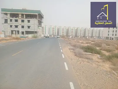 الآن عرض حصري من شركة السهل العقارية للبيع قطعة أرض سكنية تجارية في منطقة تلال – الشارقة (ضاحية السيوح)، تتميز بموقع ممتاز على زاوية تطل على شارع بعرض