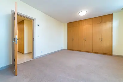 SPACIOUS APARTMENTS | PRIME LOCATION | 0% COMMISSION | CHILLER & WATER FREE | ALL FACILITIES INCLUDED