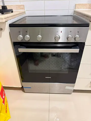 Siemens electric ceramic cooking range 60/60cm