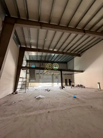 5,000 sq.ft warehouse with mezzanine, 85 kW power