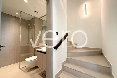 Vacant | Back2Back | Close to Amenities