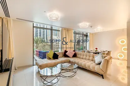 Chic Duplex 2 Bedroom at Boulevard Crescent,Downtown