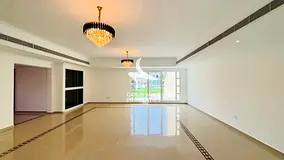Luxury Fully Upgraded Villa with Pool &amp; Gym