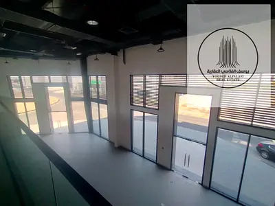 معرض تجارى للإيجار عجمان الجرف الصناعيه 3 مساحه 7100 قدم .