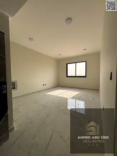 First occupancy master bedroom, large living room, spacious kitchen, 2 bathrooms, balcony with open