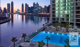 Luxury Stay with Pool, Gym &amp; Canal Views