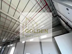 100 kW power supply with wide loading and unloading areas directly on the main road — a strong ope