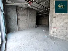 High Exposure | Main road outlet | Multiple Options