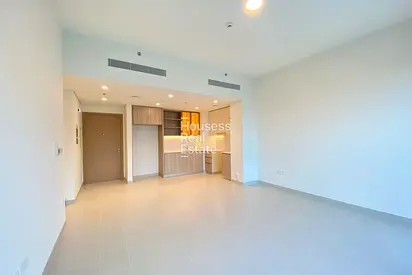 Brand New | Stunning Hillcrest View | 3 Cheques