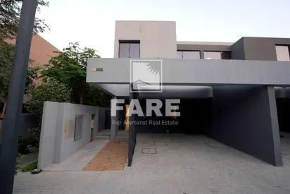 Spacious 3BD / Corner /Kaya/ Mortgage/PRIME