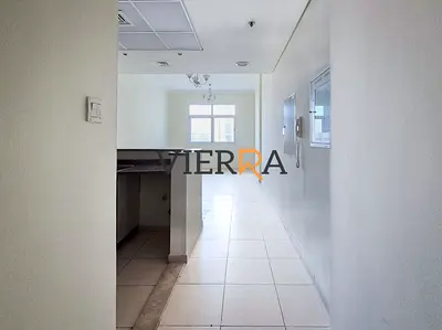 إطلالة مفتوحة | طابق مرتفع | جاهز للسكن