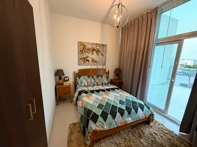 SINGLE ROW | FURNISHED | VACANT IMMEDIATE CLOSING