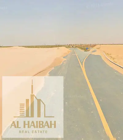 للبيع ارض سكني بالشارقة منطقة روضة القرط موقع مميز جدا علي شارع 54 متر مربع