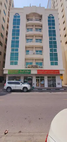 فقط للعائلات استوديو للايجار بالقاسمية المحطة الشارقة/ مطبخ منفصل