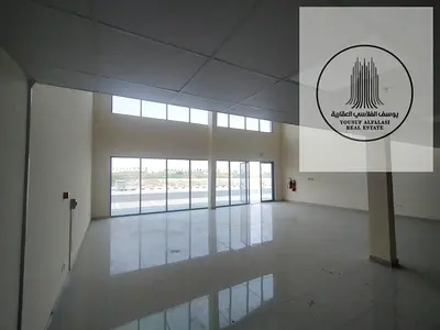 للايجار في الصناعيه 18 شوروم مساحه 5050 قدم السعر 450.000 كهرباء 35 كيلووات