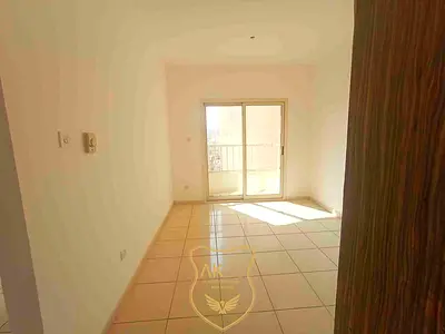 "Spacious 1BHK with Central AC & Balcony – Perfect for Families"