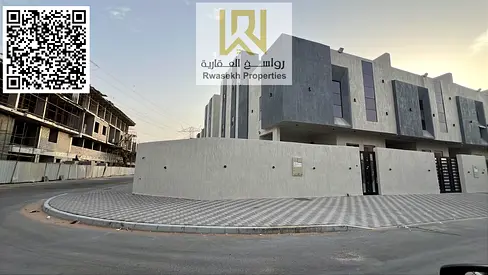 🏡 Corner Villa | 4 Bedrooms | Prime Location  Step into refined living with this stunning 4-bedroom corner villa, where space, privacy, and elegance