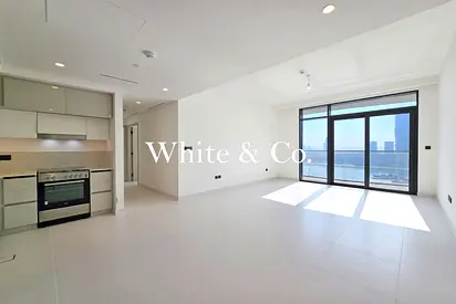 Open to Offers | Mid Floor | Full Marina