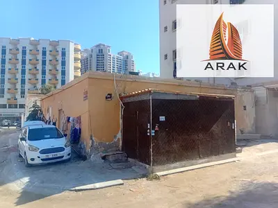 🏡 للبيع بيت عربي – فرصة مميزة في الراشدية 3