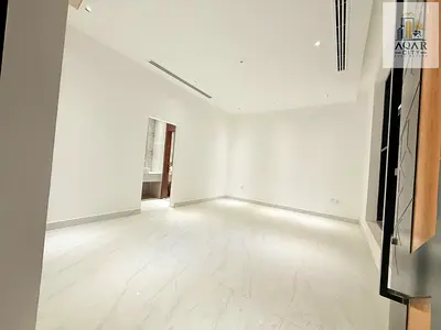 Villa for sale, seven master bedrooms, including electricity and water, land area 3,500 feet, building area 4,000 feet, freehold, all nationalities