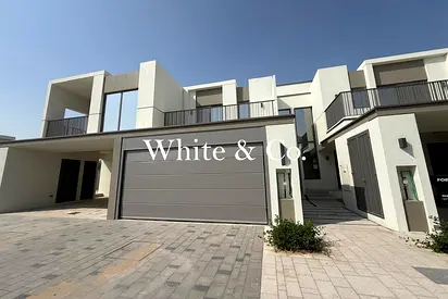 Single row | Fully upgraded | landscaped