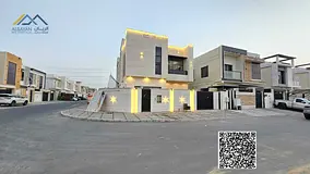 Corner property on two streets, including electricity, water, and air conditioning. Freehold ownersh