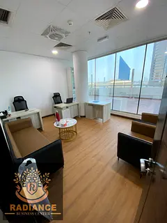 Fully furnished office 280 sqft for 4800 monthly near Union metro with all facilities.//Ejari from 1