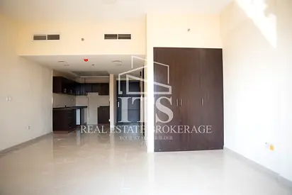 Vacant | High Floor | Spacious Studio