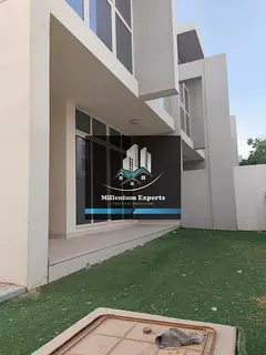 Luxury Spacious 3 Bedrooms | Corner Unit | For Rent Ready To Move