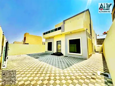 تملك فيلا بأقل سعر  1300000 درهم مساحة 3014 قدم دقيقة الى شارع الشيخ محمد بن زايد