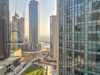 Canal View | Upgraded | Spacious | Near metro